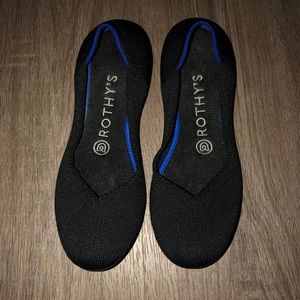 Solid Black Rothys Flats